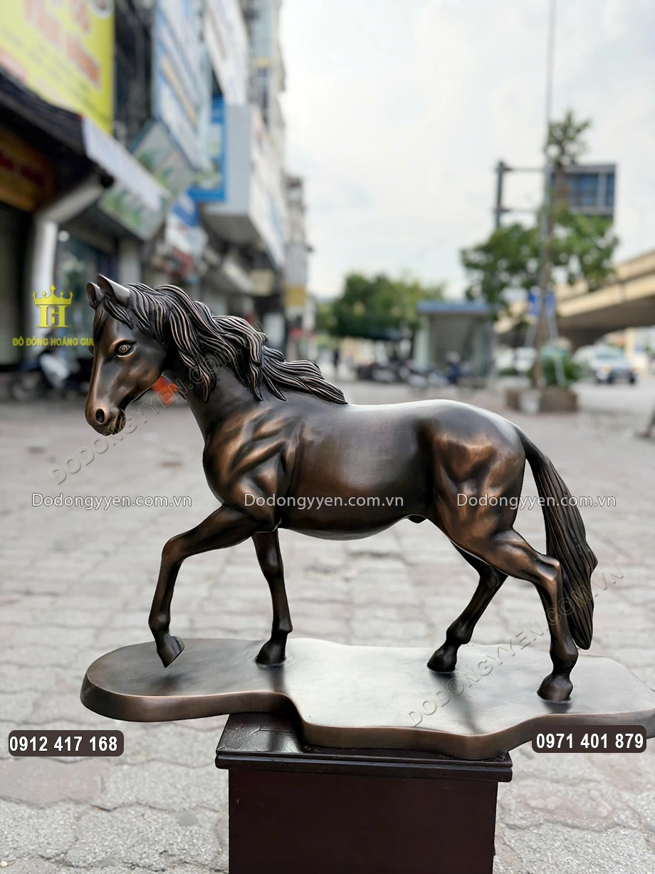 To&agrave;n bộ bề mặt được hun đen giả cổ uy nghi&ecirc;m